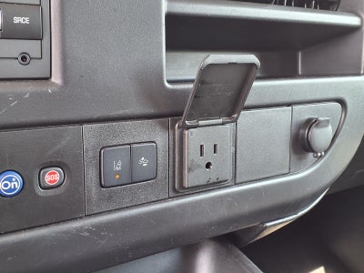 2025 Chevrolet Express Passenger 1LT