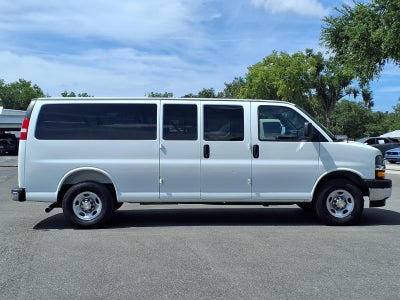 2025 Chevrolet Express Passenger 1LT