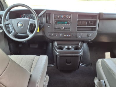 2025 Chevrolet Express Passenger 1LT