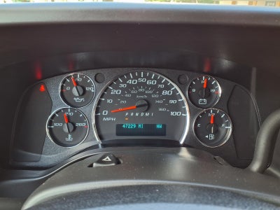 2025 Chevrolet Express Passenger 1LT