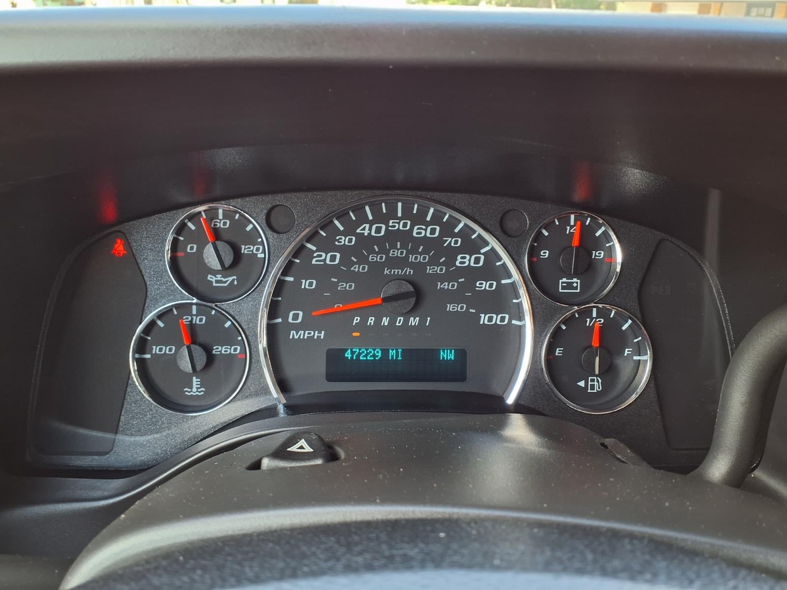 2025 Chevrolet Express Passenger 1LT