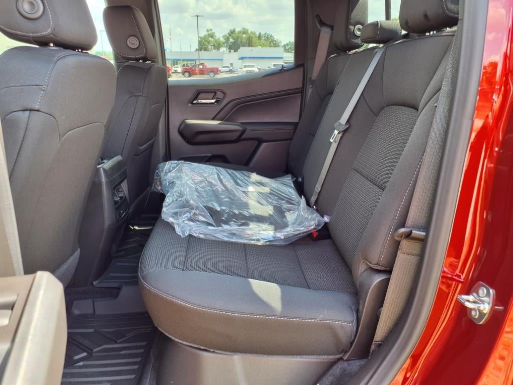 2025 Chevrolet Colorado WT/LT