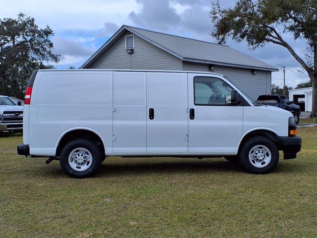 2024 Chevrolet Express Cargo 2500 WT