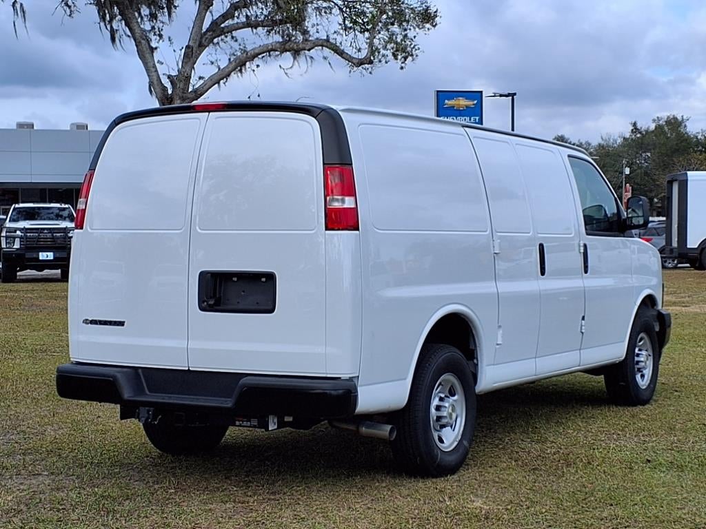 2024 Chevrolet Express Cargo 2500 WT