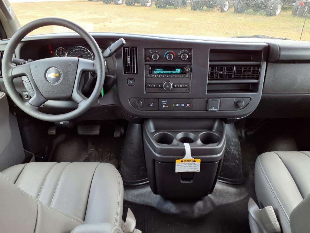2024 Chevrolet Express Cargo 2500 WT