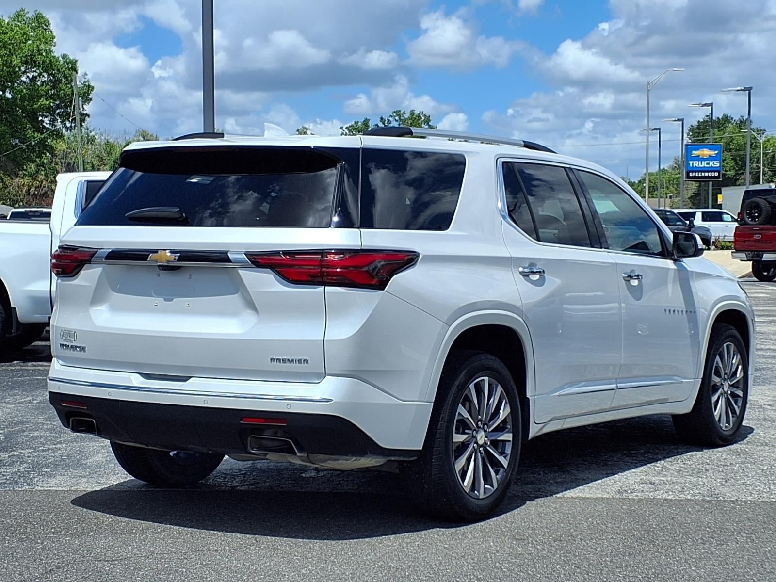 2023 Chevrolet Traverse Premier