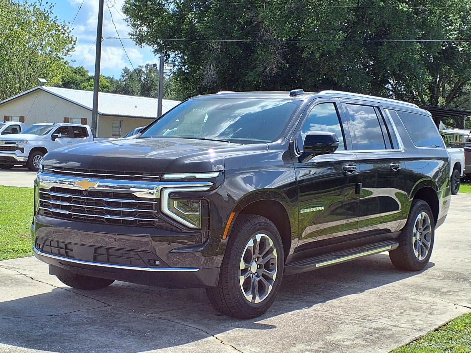 2026 Chevrolet Suburban LT