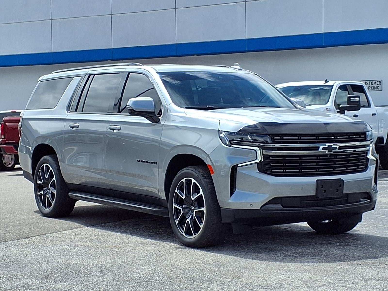 2024 Chevrolet Suburban RST
