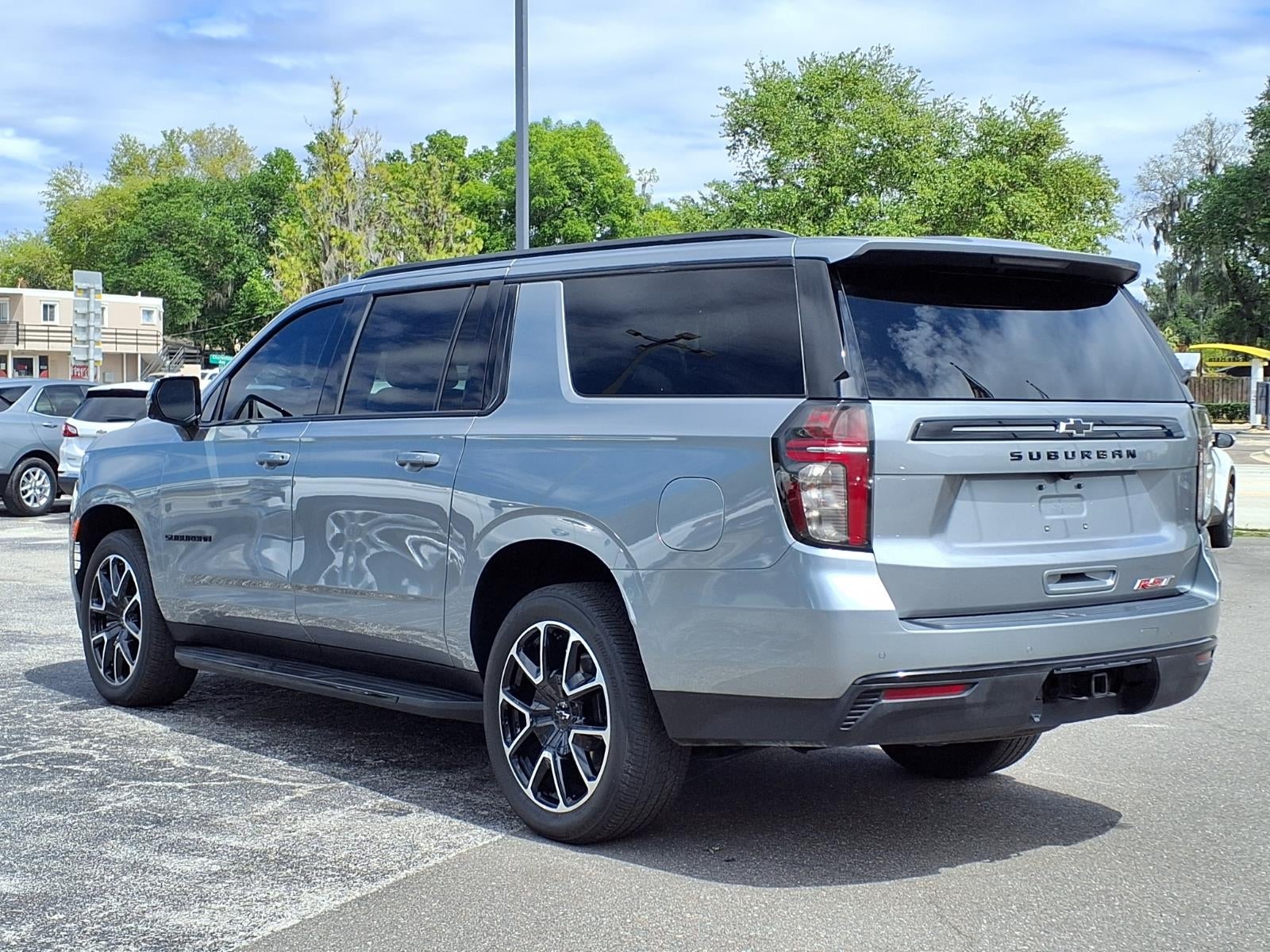 2024 Chevrolet Suburban RST