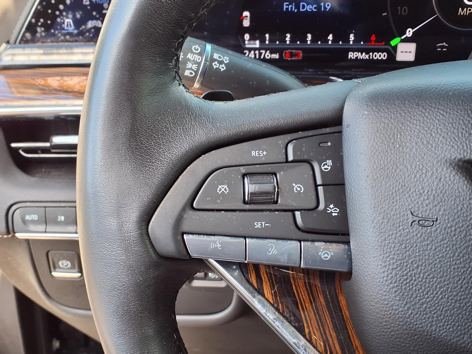 2023 Cadillac Escalade ESV Premium Luxury