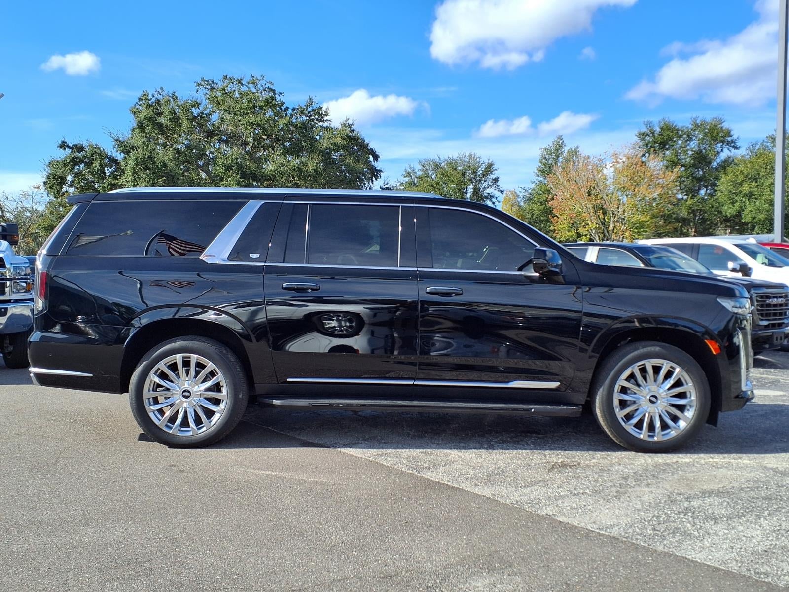 2023 Cadillac Escalade ESV Premium Luxury