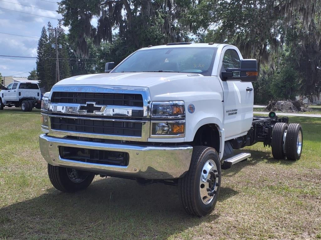 2024 Chevrolet Silverado 5500 HD Work Truck