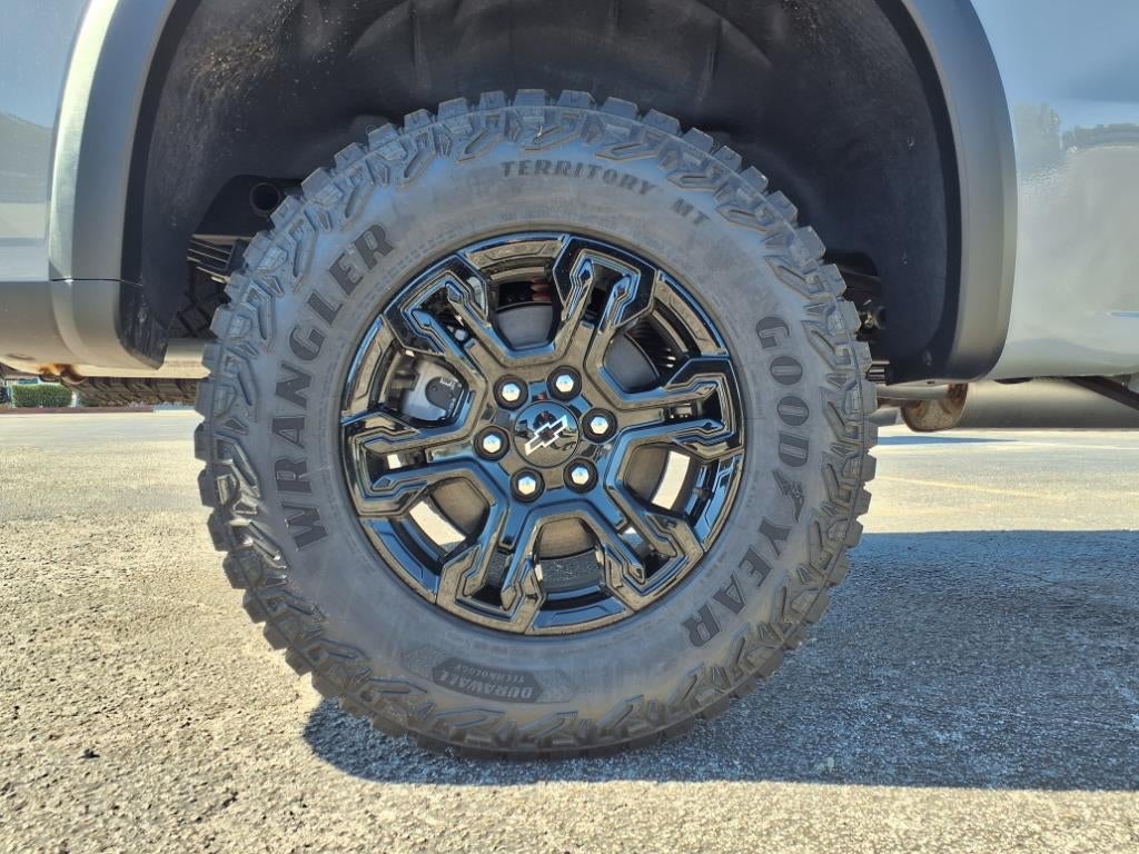 2025 Chevrolet Silverado 1500 ZR2