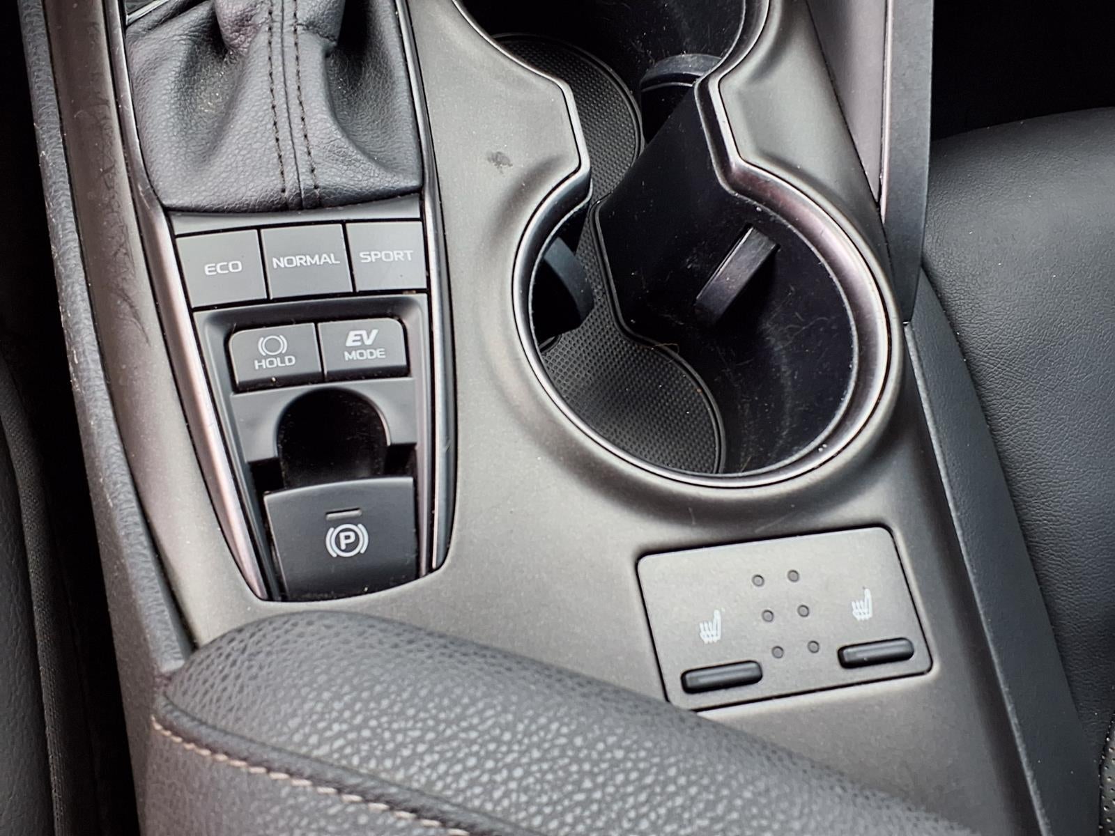 2023 Toyota Camry XSE Hybrid