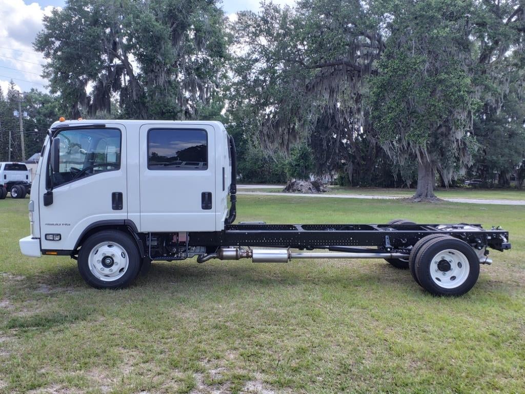 2024 Chevrolet Low Cab Forward 4500 Base