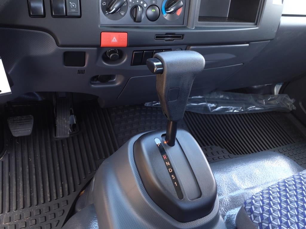 2025 Chevrolet Low Cab Forward 4500 Base