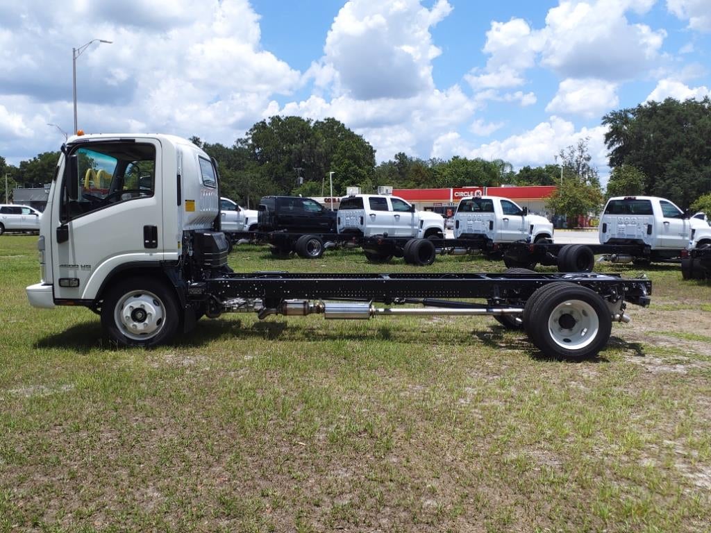 2025 Chevrolet Low Cab Forward 4500 Base
