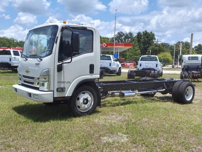 2025 Chevrolet Low Cab Forward 4500 Base