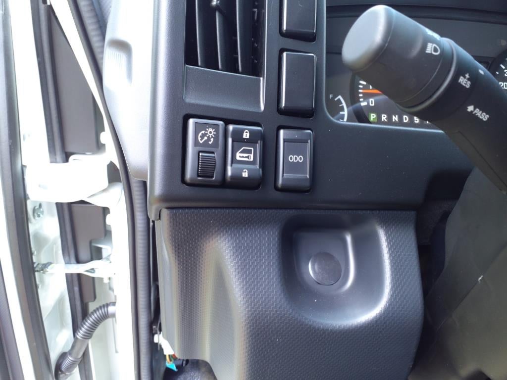 2025 Chevrolet Low Cab Forward 4500 Base