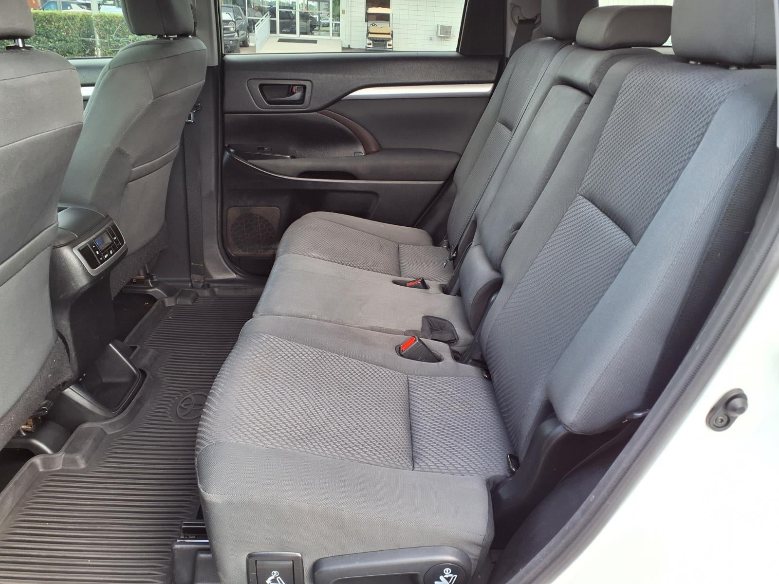 2019 Toyota Highlander LE