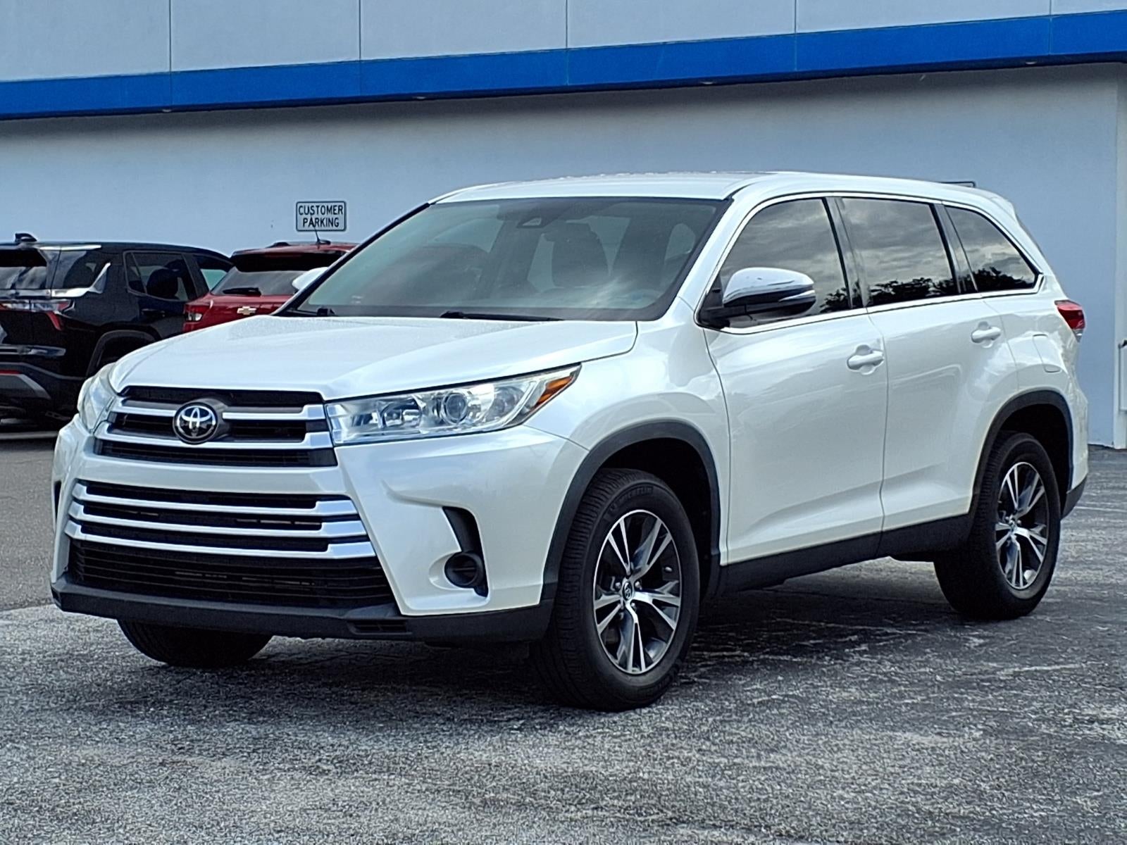 2019 Toyota Highlander LE