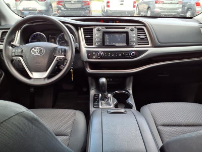 2019 Toyota Highlander LE