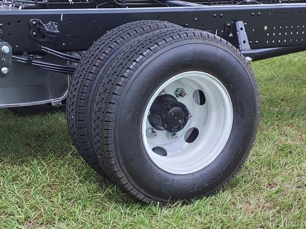 2025 Chevrolet Low Cab Forward 4500 HD Base